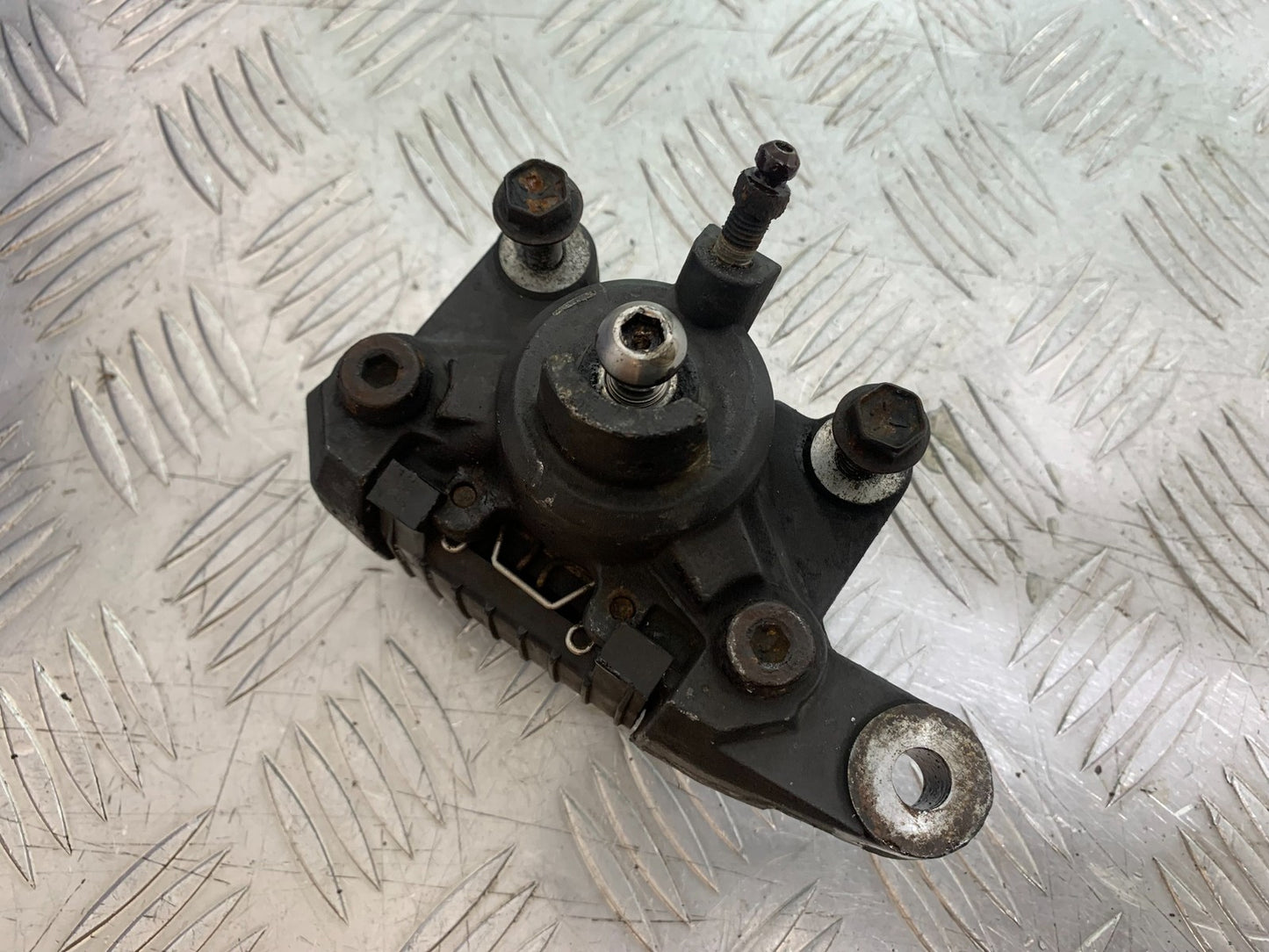 SUZUKI GSF1200 GSF 1200 BANDIT REAR BRAKE CALIPER  YEAR 2001-2004 (CMB1188)
