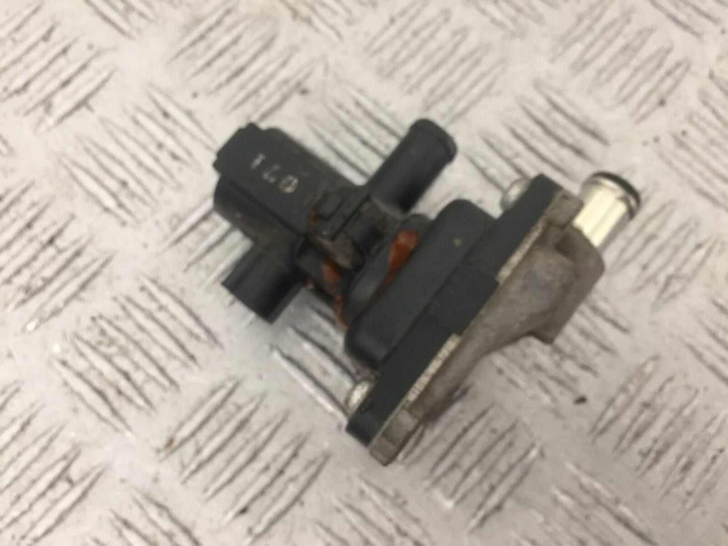 YAMAHA XT660Z TENERE THERMOSTAT  YEAR 2012  (STOCK 863)