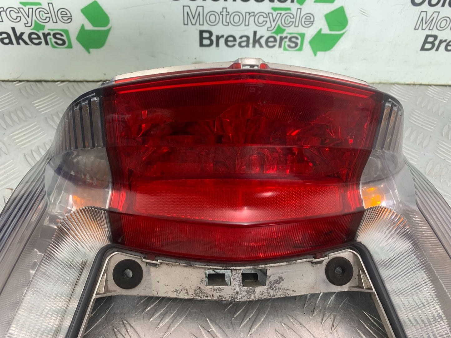 HONDA NT 700 V DEAUVILLE REAR LIGHT  YEAR 2006-2010 (CMB1298)