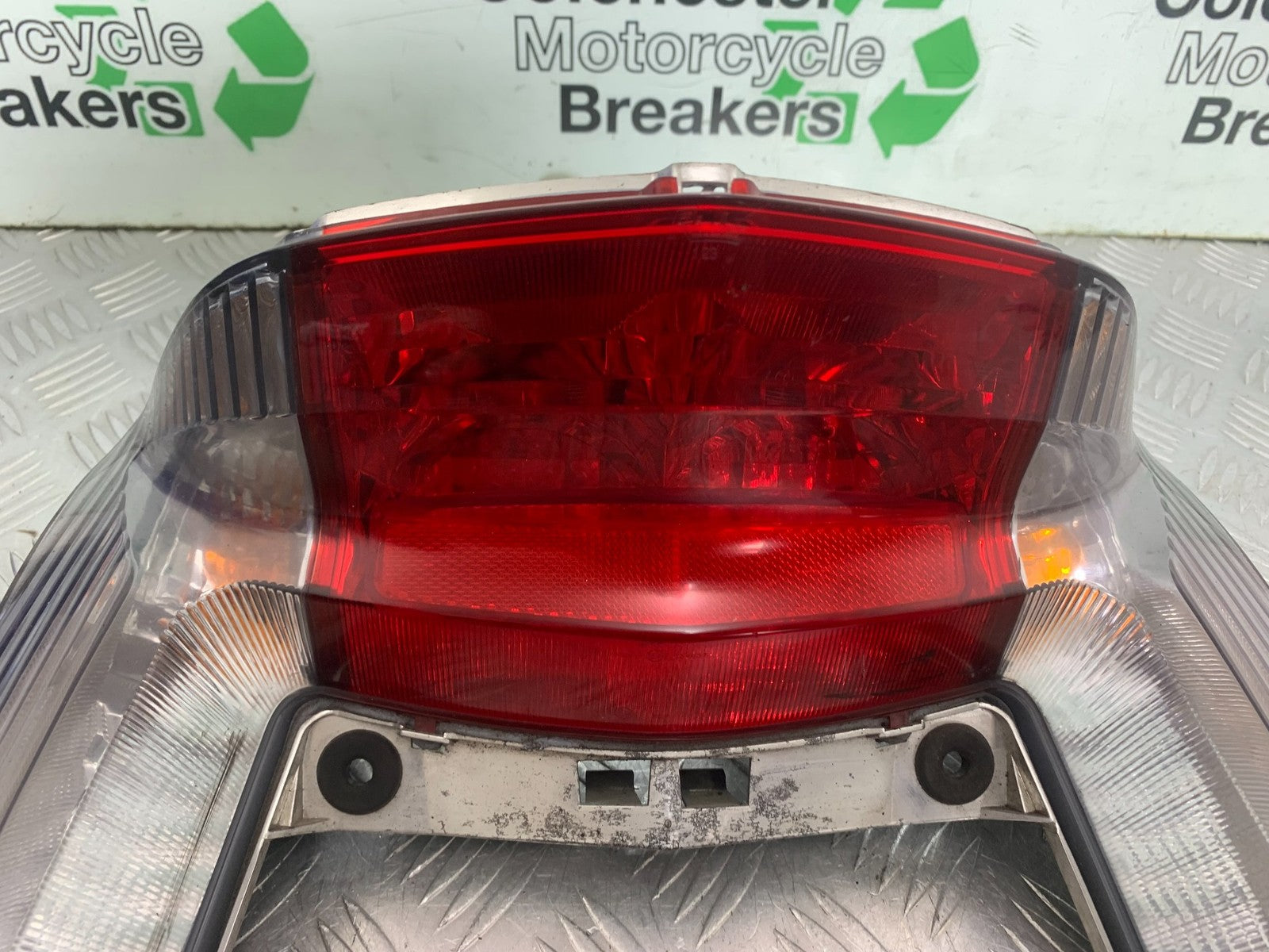 HONDA NT 700 V DEAUVILLE REAR LIGHT  YEAR 2006-2010 (CMB1298)