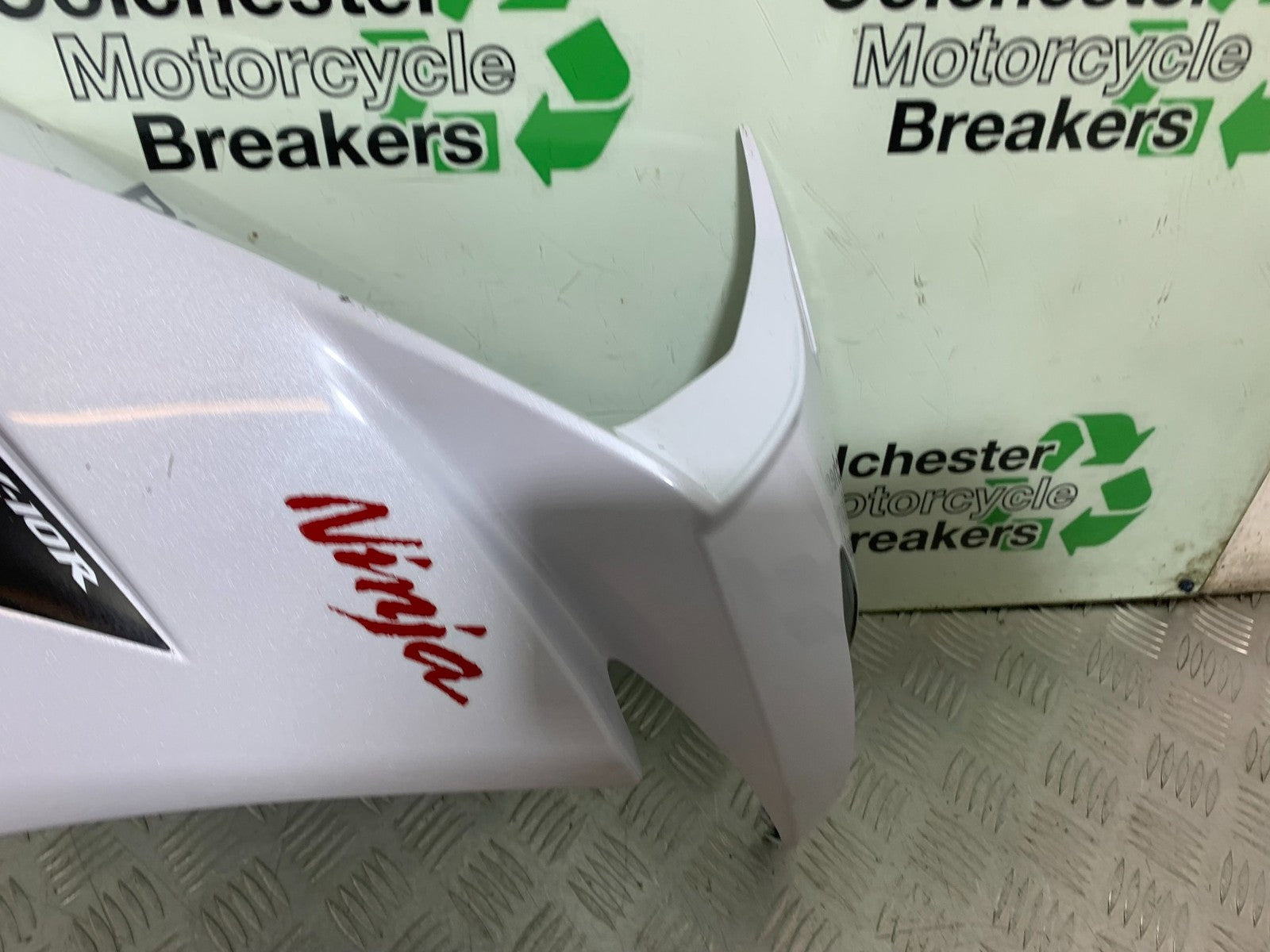 KAWASAKI ZX10R ZX10 R RIGHT FAIRING PANEL  2008-2010 (CMB1301)
