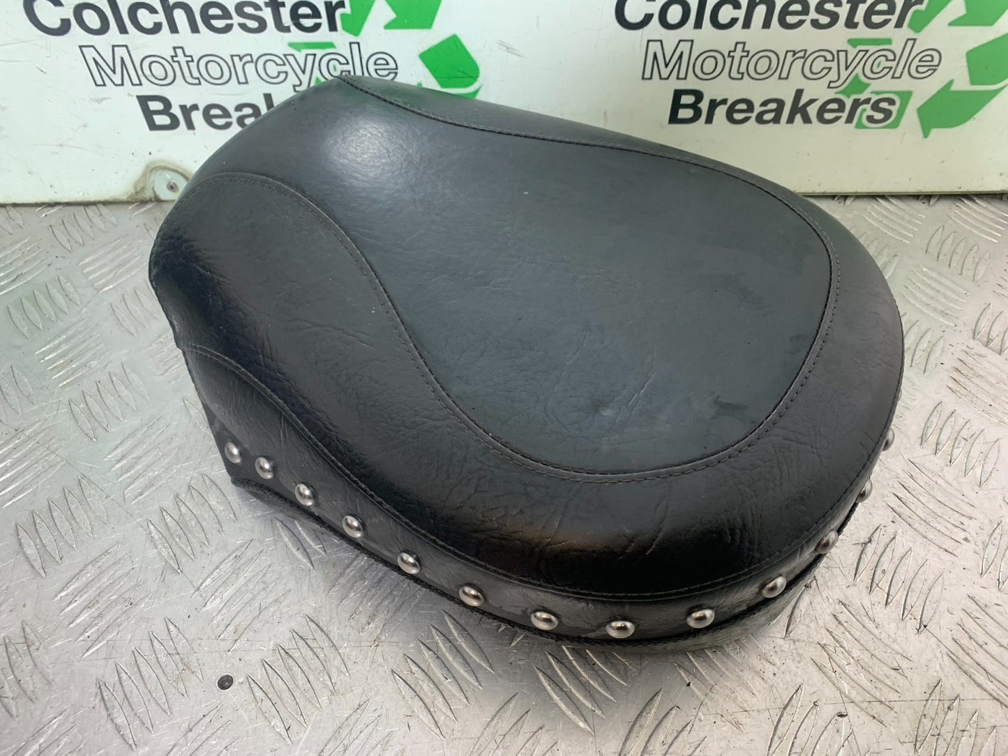 HONDA VT750 SHADOW REAR SEAT  YEAR 2003-2004 (CMB1265)