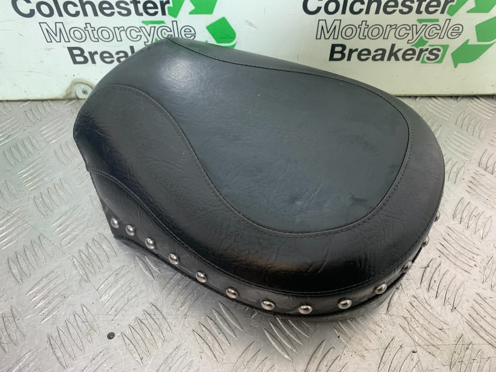 HONDA VT750 SHADOW REAR SEAT  YEAR 2003-2004 (CMB1265)