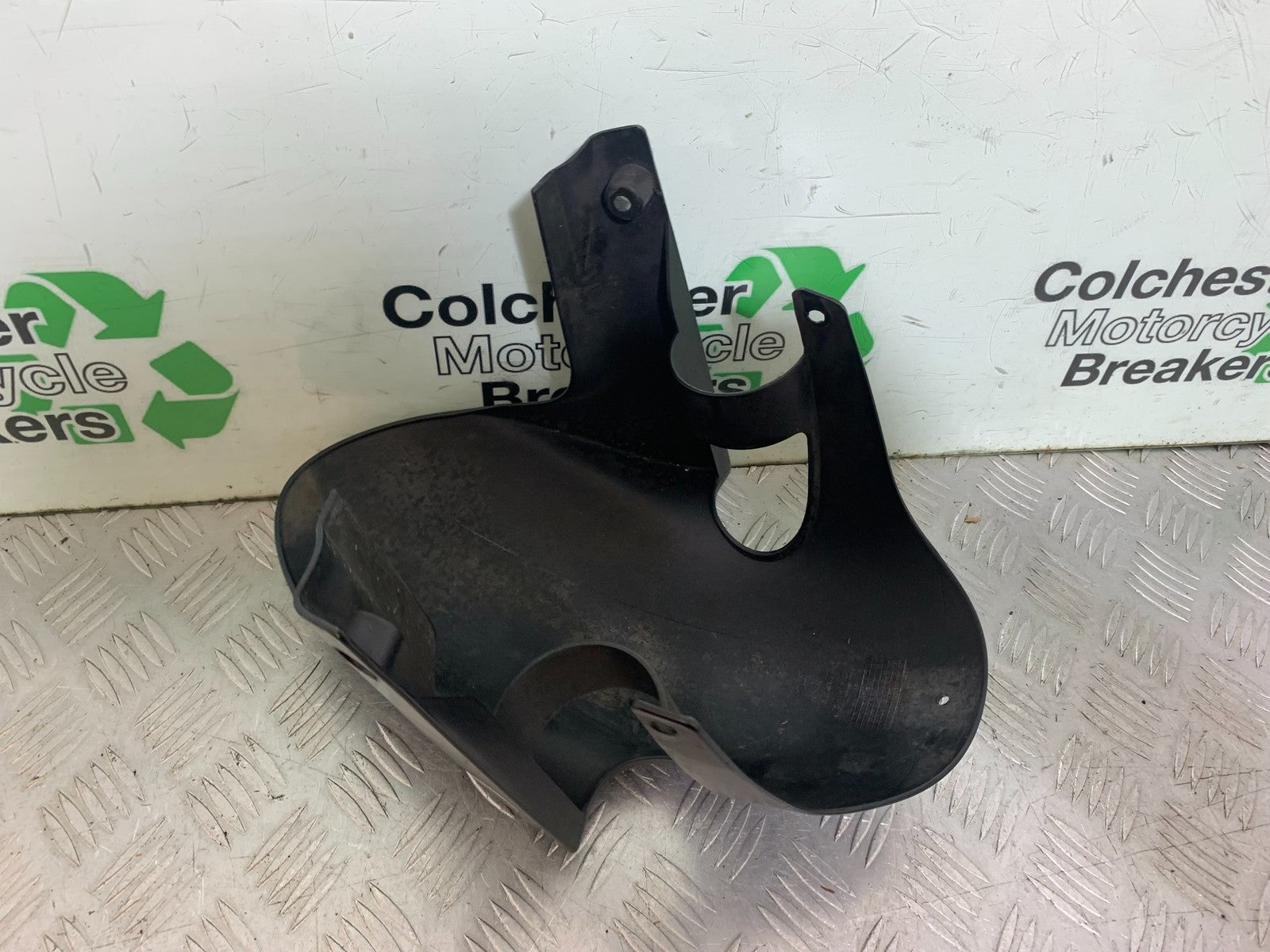 APRILIA TUONO 1000 V4R FRONT MUDGUARD  YEAR 2011-13  (CMB1316)