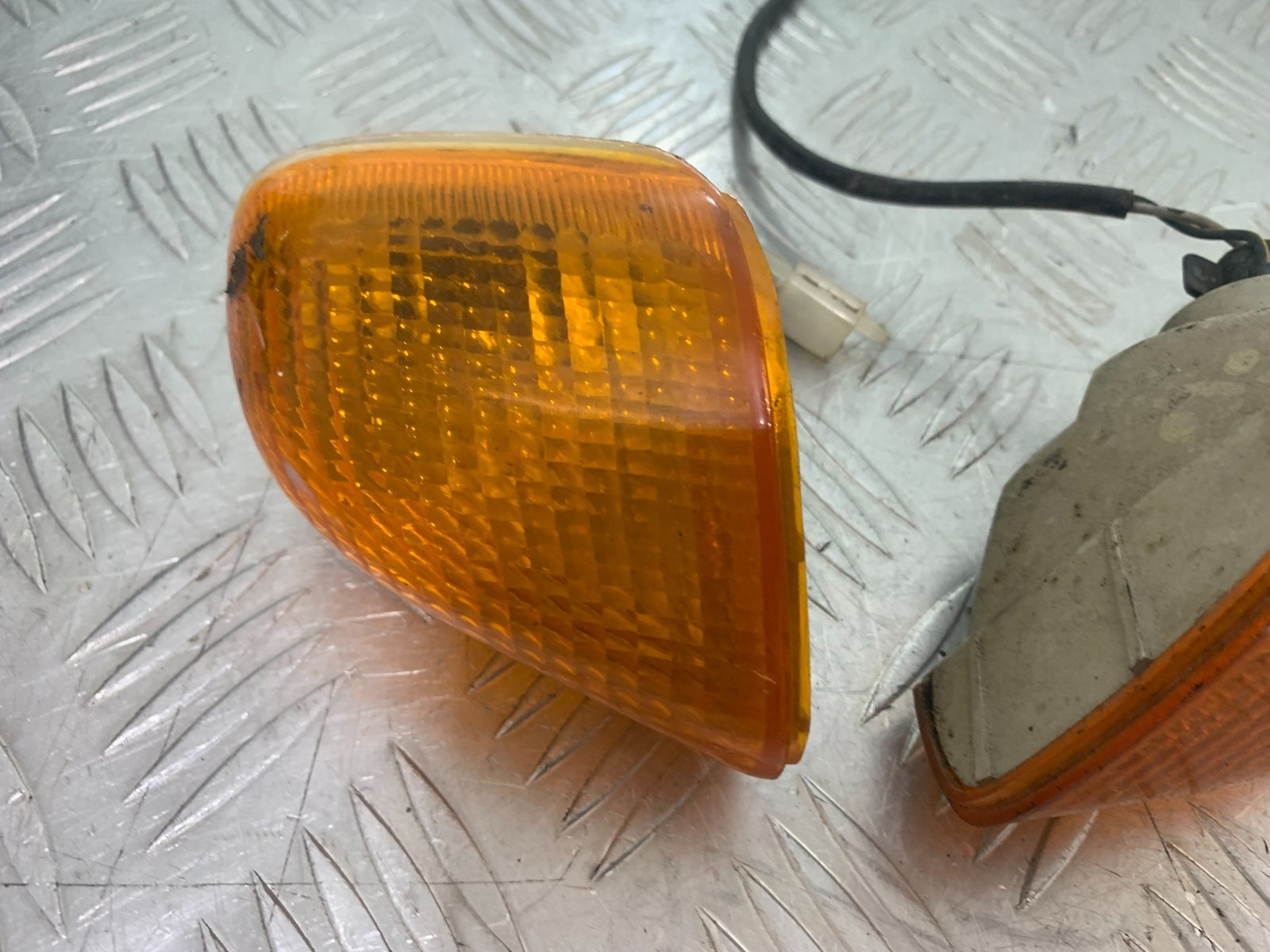 KAWASAKI ZZR1100 D REAR INDICATORS   YEAR 1993-2001 (CMB1164)