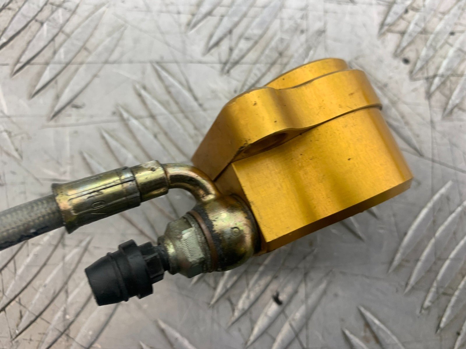 APRILIA RSV1000 R FACTORY MILLE CLUTCH SLAVE CYLINDER   2004-09 (CMB1203)