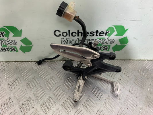 TRIUMPH 675 STREET TRIPLE RX FRONT RIGHT HANGER  2015- 2017 (CMB1299)