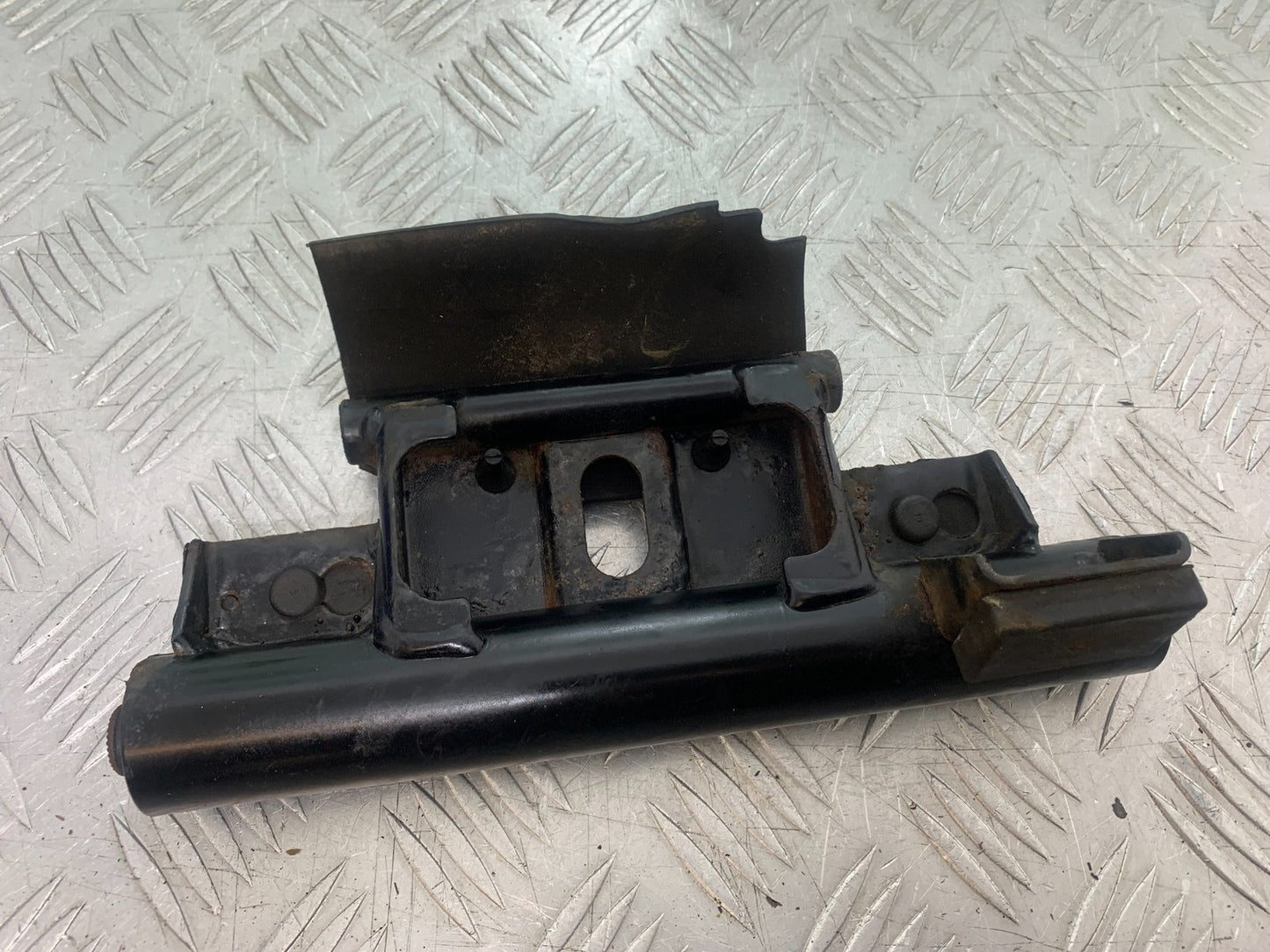 SUZUKI AN 200 UH 200 ENGINE MOUNT YEAR 2007-2009 (CMB1256)