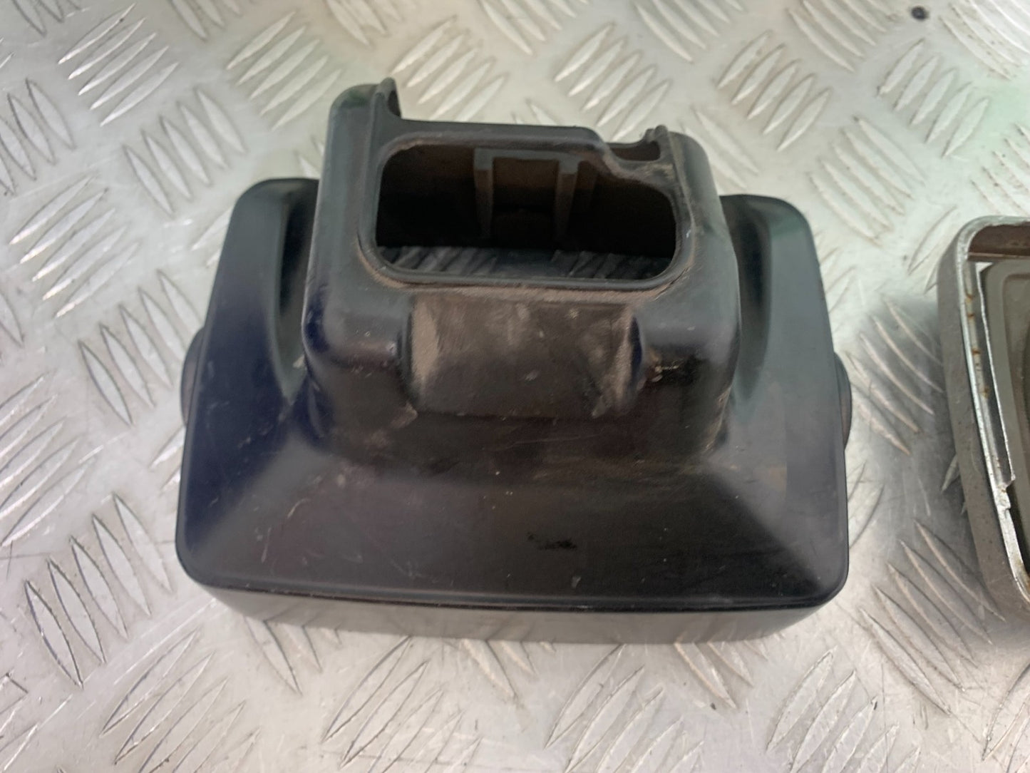 KAWASAKI GT550 GT 550 HEADLIGHT AND BACKING  YEAR 1989-1994