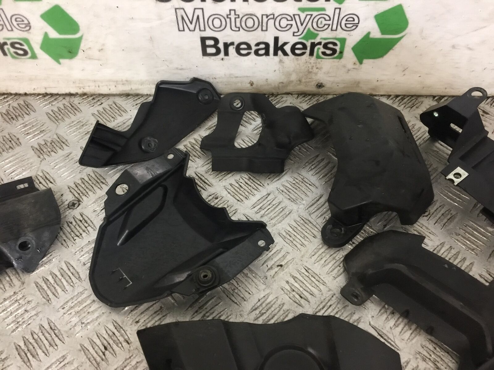 YAMAHA MT07 MT-07 INFILL PANELS  YEAR 2019 (STOCK 784)
