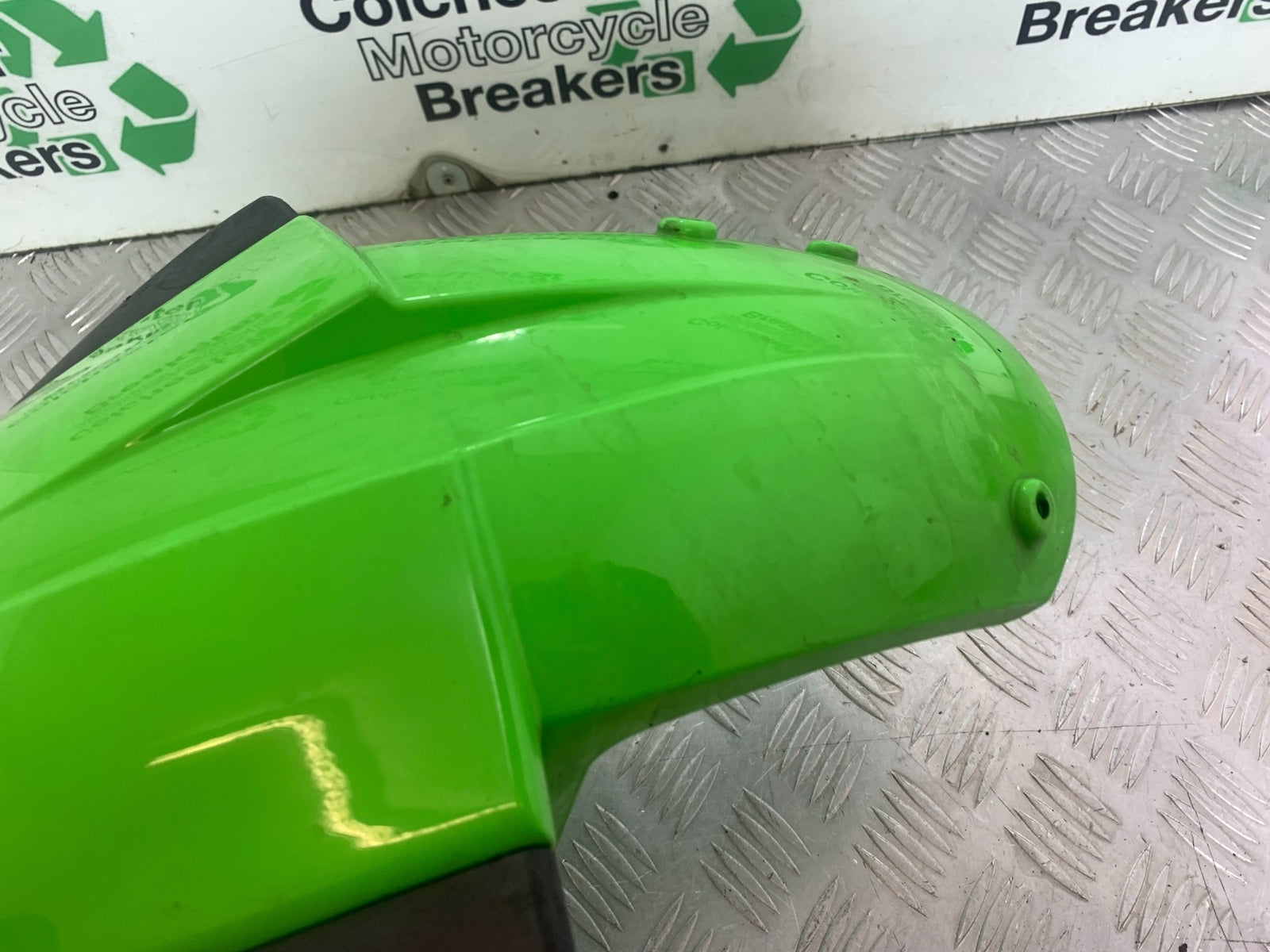 KAWASAKI ZX6R ZX6 R P7F P8F FRONT MUDGUARD YEAR 2007-08 (CMB1165)