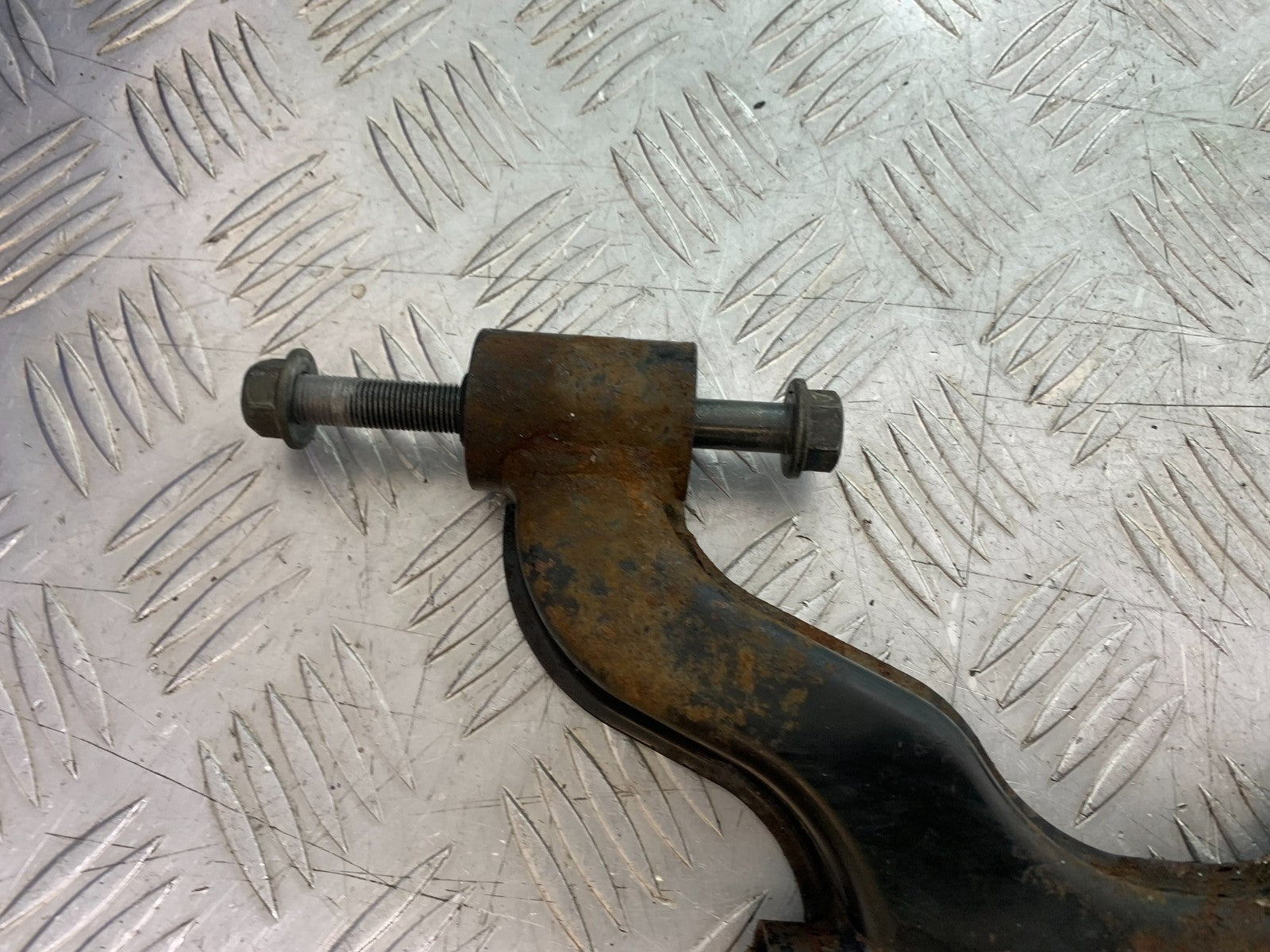 YAMAHA XMAX 250 XMAX 250 ENGINE BRACKET  YEAR 2006-09 (CMB1201)