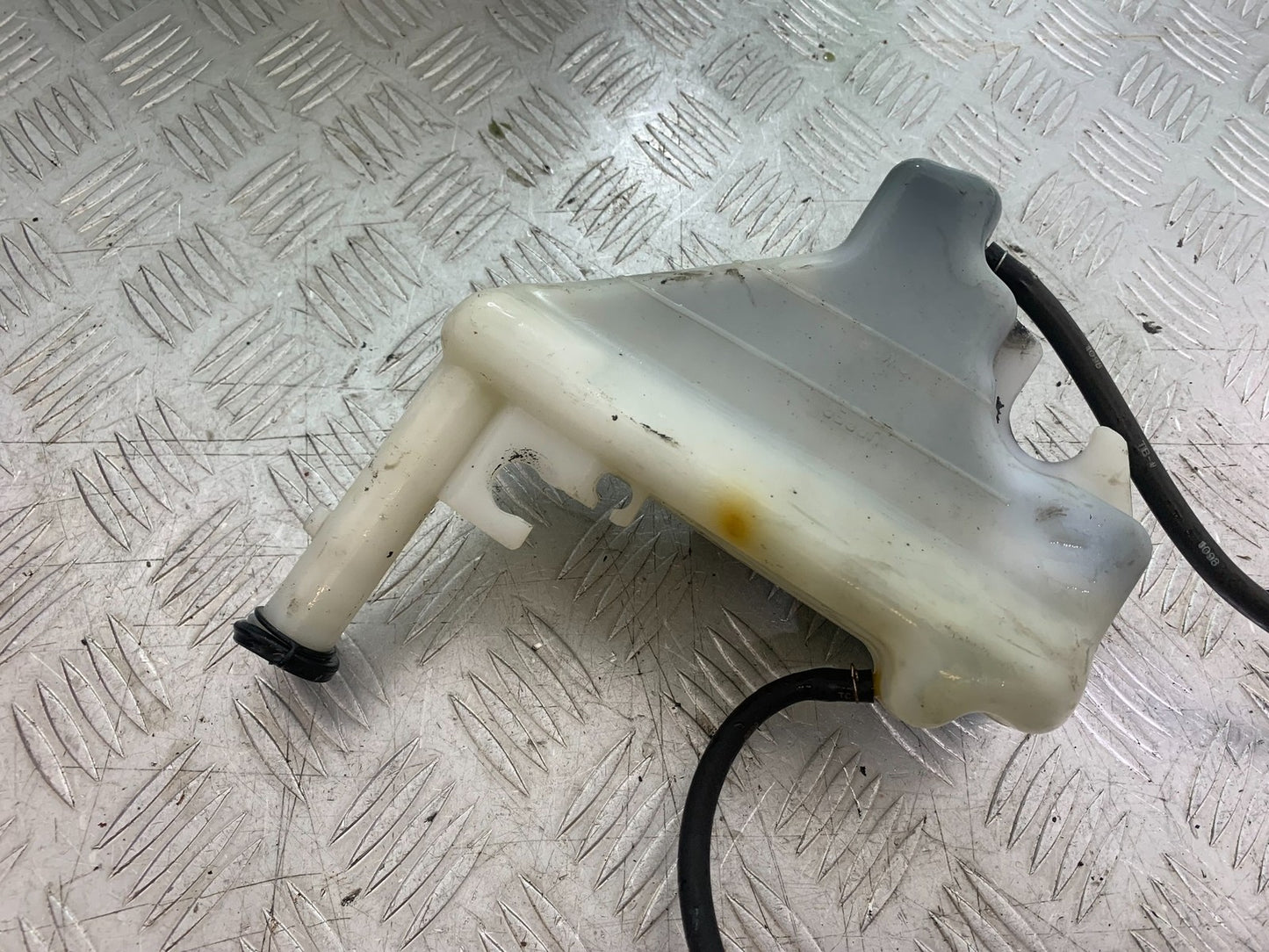 HONDA CBR1100 BLACKBIRD COOLANT BOTTLE   YEAR 1999-2005 (CMB1232)
