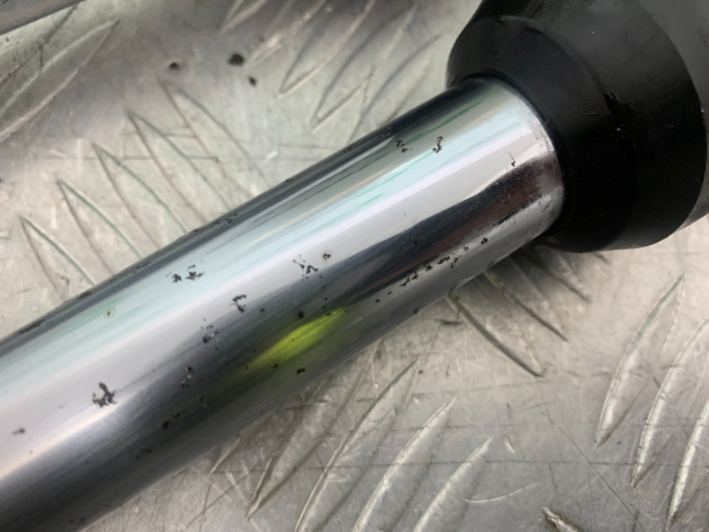 SUZUKI GP100 GP 100 FORKS  YEAR 1978-1988 (CMB1259)