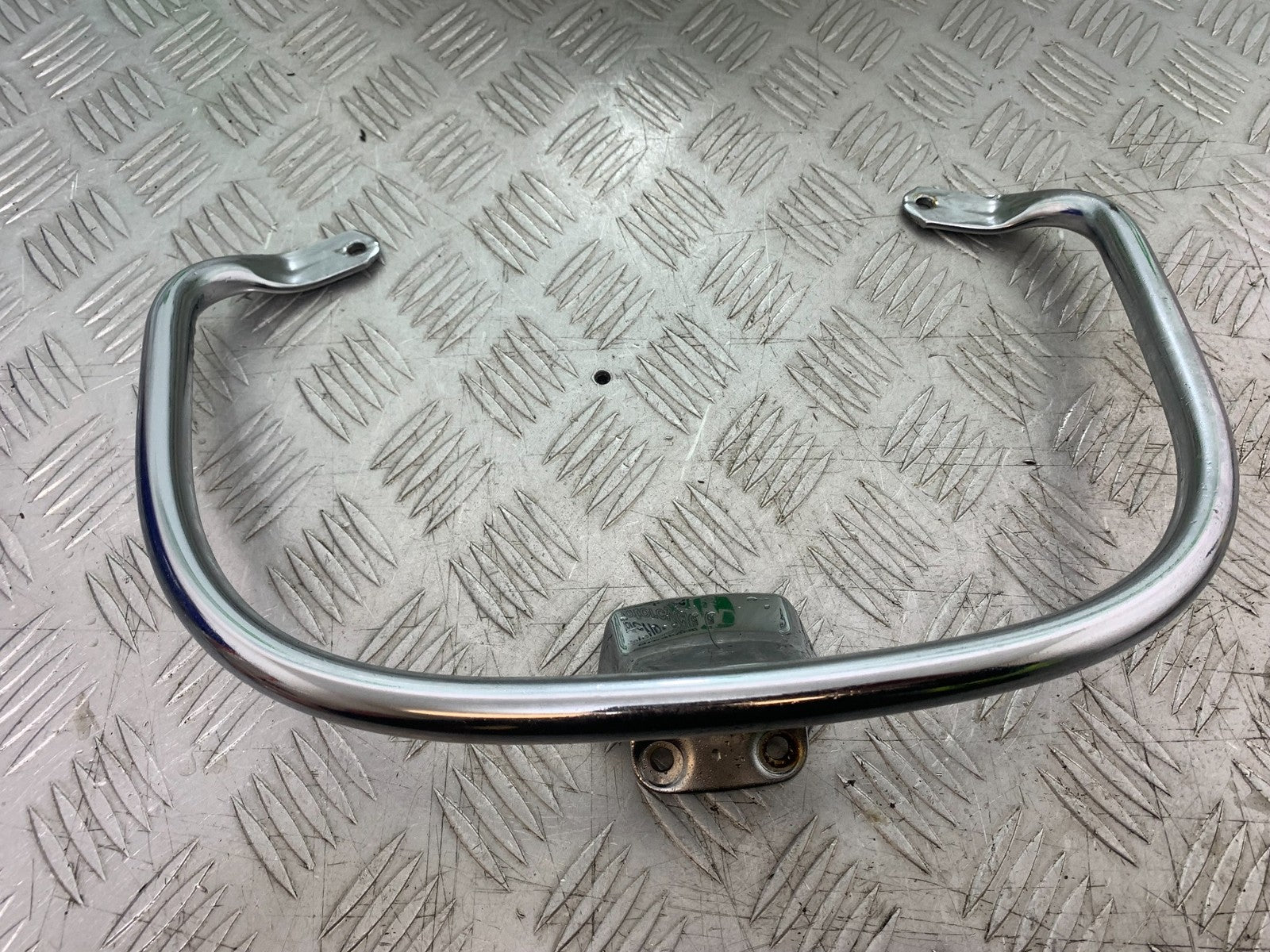 PIAGGIO VESPA GTS 125 GRAB RAIL  YEAR 2009-2014  (CMB1261)