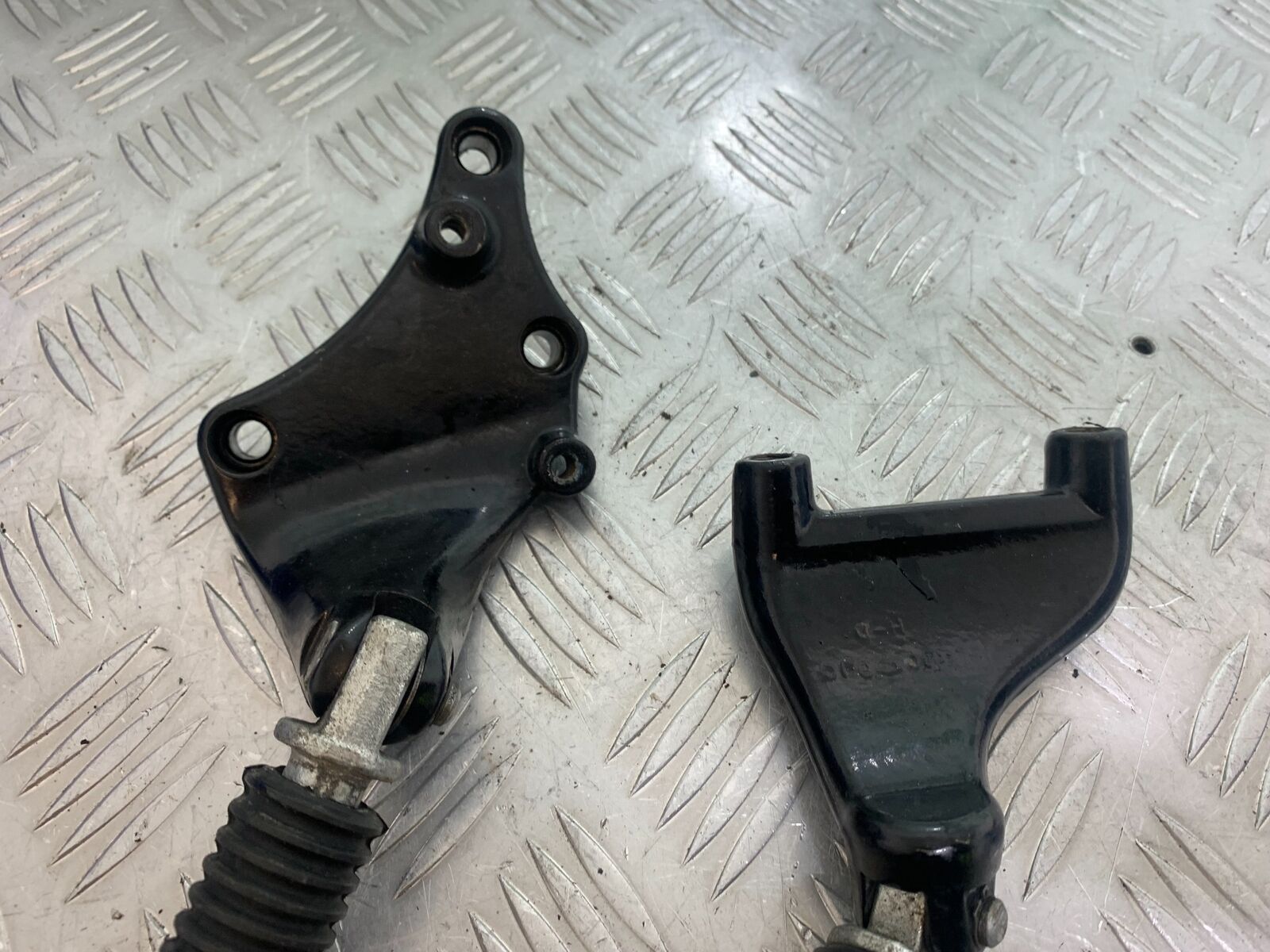 HARLEY DAVIDSON XL883 N IROD PEGS AND BRACKETS YEAR 2020  (CMB1116)