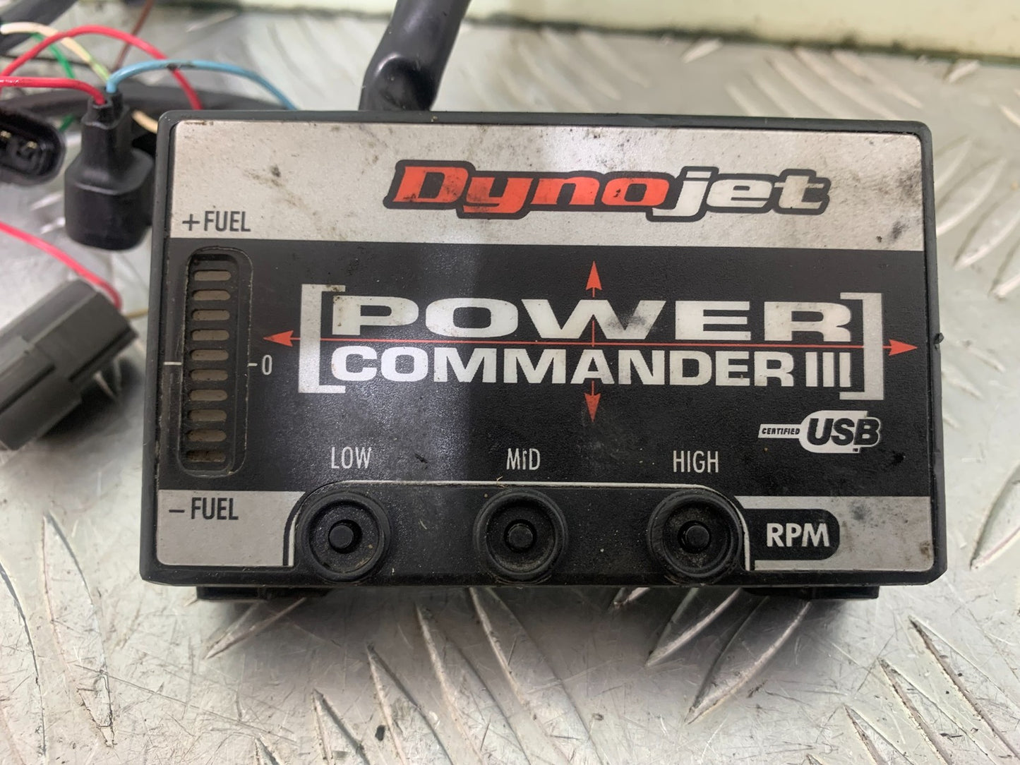 HONDA CBR1000 RR CBR1000RR FIREBLADE DYNOJET POWER COMMANDER 2008-2011 (CMB1179)