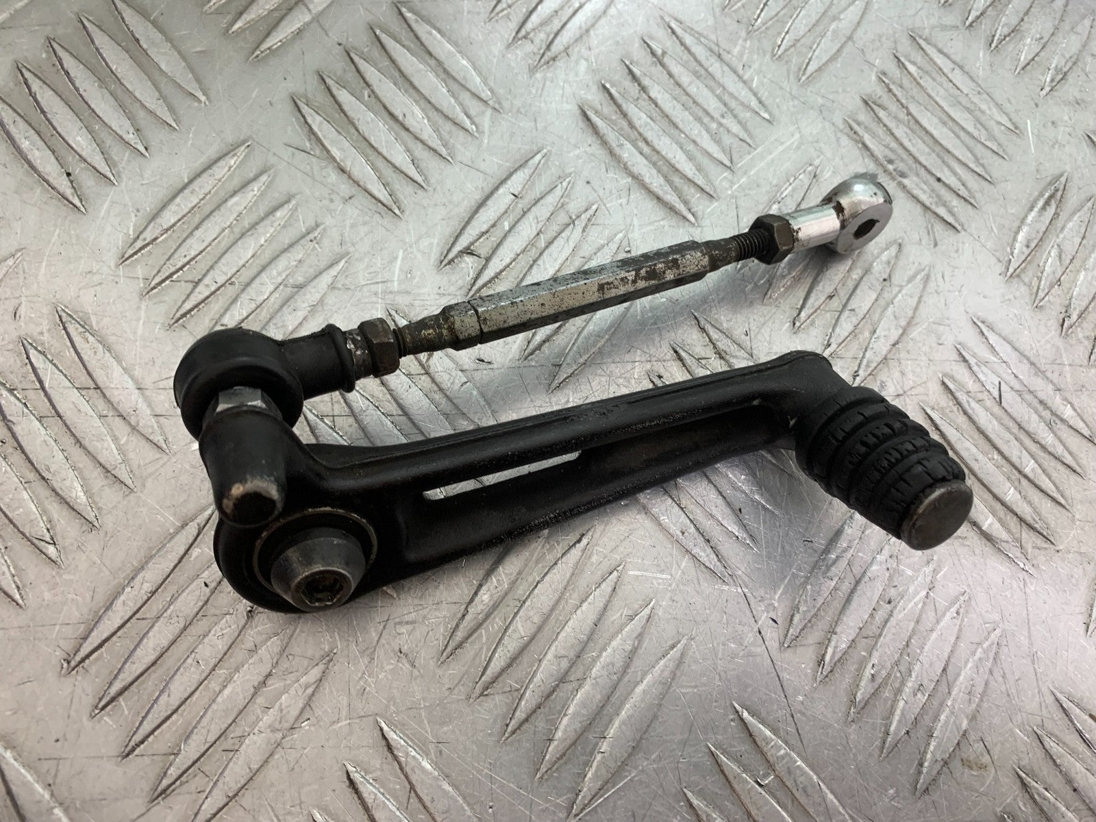 KTM DUKE 390 GEAR LEVER  YEAR 2017- 2023 (CMB1314)