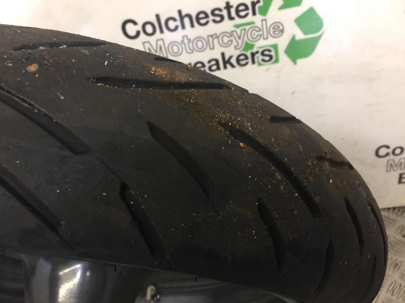 MOTO GUZZI SPORT 4V FRONT WHEEL (GOOD TYRE) YEAR 2009 (STOCK 469)