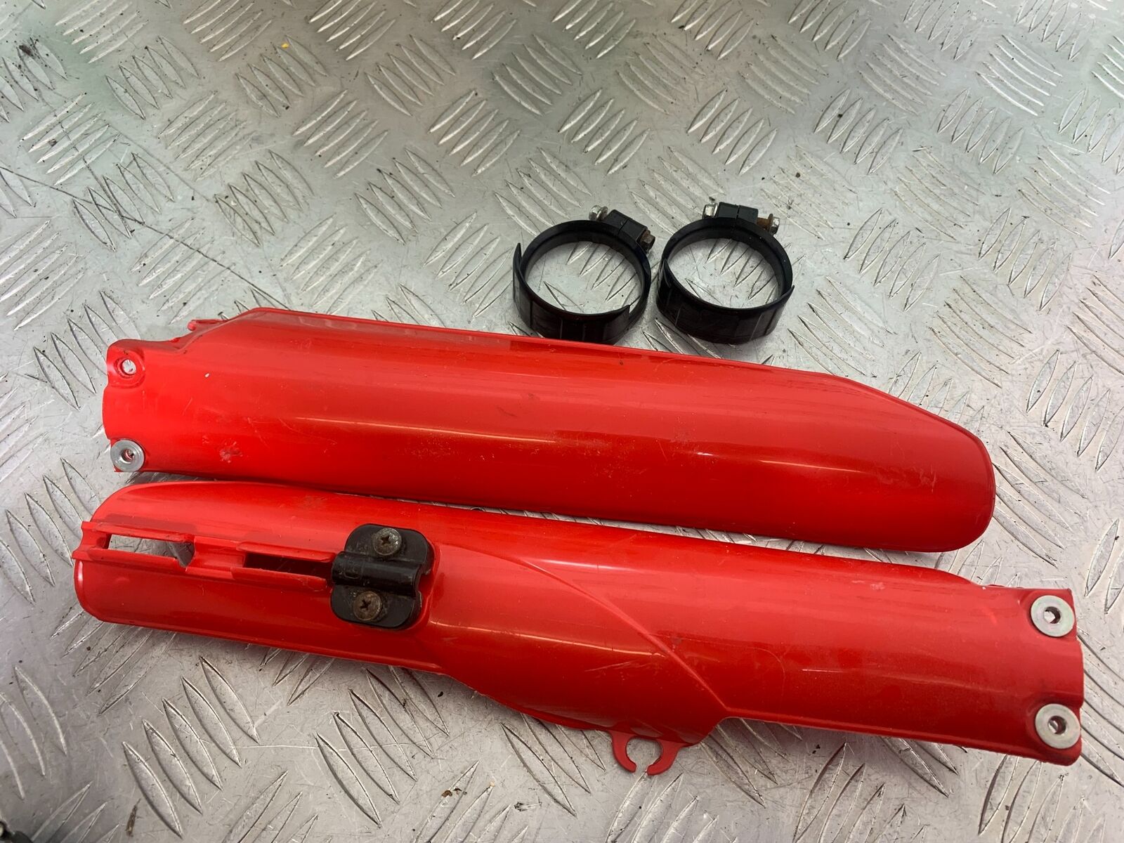 HUSQVARNA TE630 TE 630 FORK COVERS   YEAR 2010-11 (CMB1120)