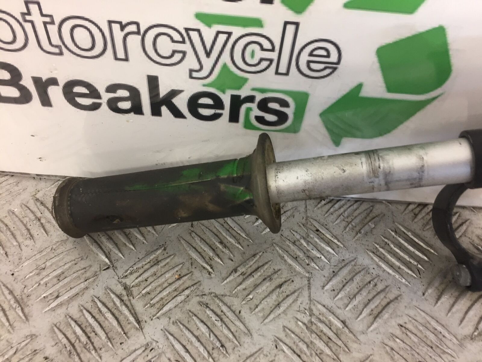 KAWASAKI ZX9R ZX9 E1 LEFT BAR  YEAR 2000