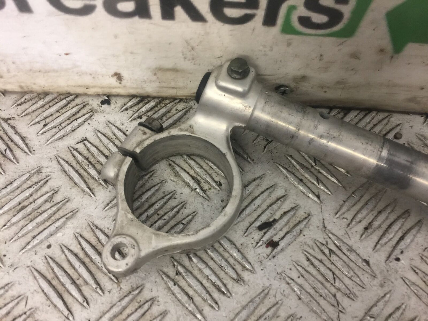 SUZUKI GSXR1000 K1 K2 RIGHT BAR   YEAR 2001 (STOCK NO 644)