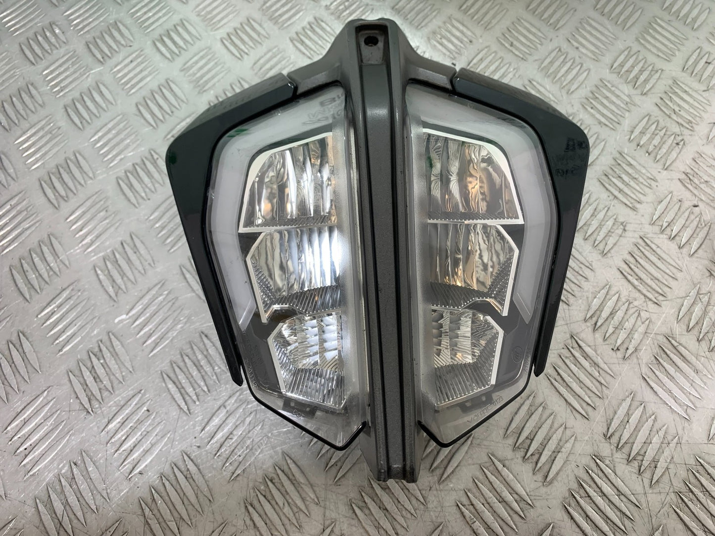 KTM DUKE 390 HEADLIGHT  YEAR 2017- 2023 (CMB1314)