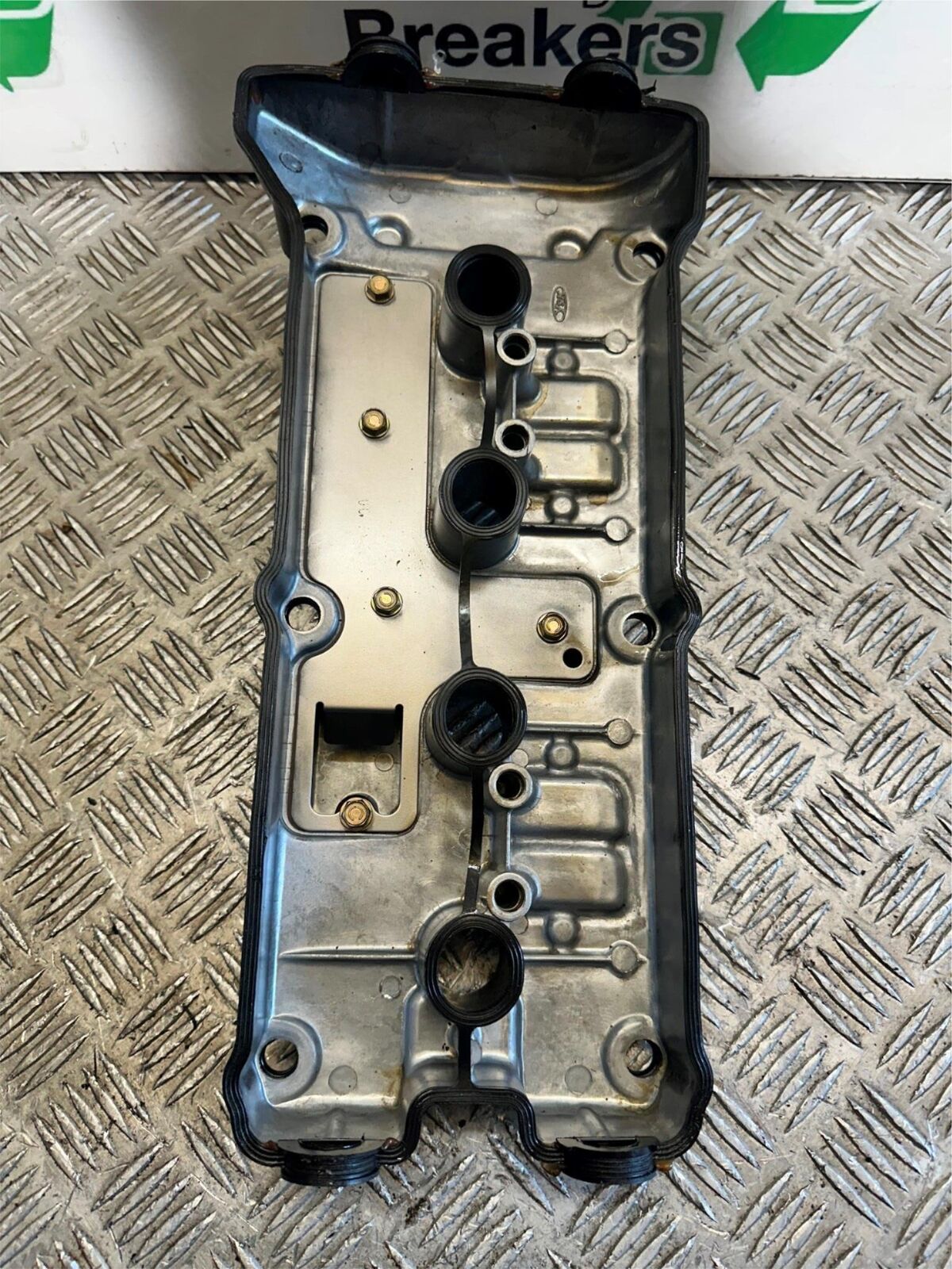 HONDA CBR1100 XX BLACKBIRD CYLINDER HEAD ROCKER COVER YEAR 1996-1998 (CMB1017)