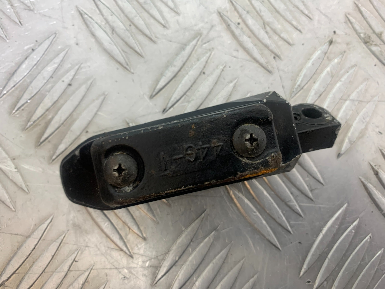 SUZUKI GSF650 GSF 650 LEFT REAR FOOTPEG   YEAR 2007-2009  (CMB1161)