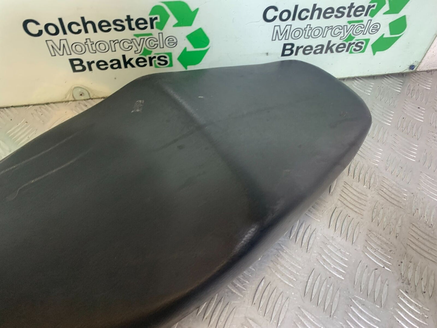 YAMAHA YZF600 YZF 600 THUNDERCAT SEAT  1996-2003 (CMB1134)