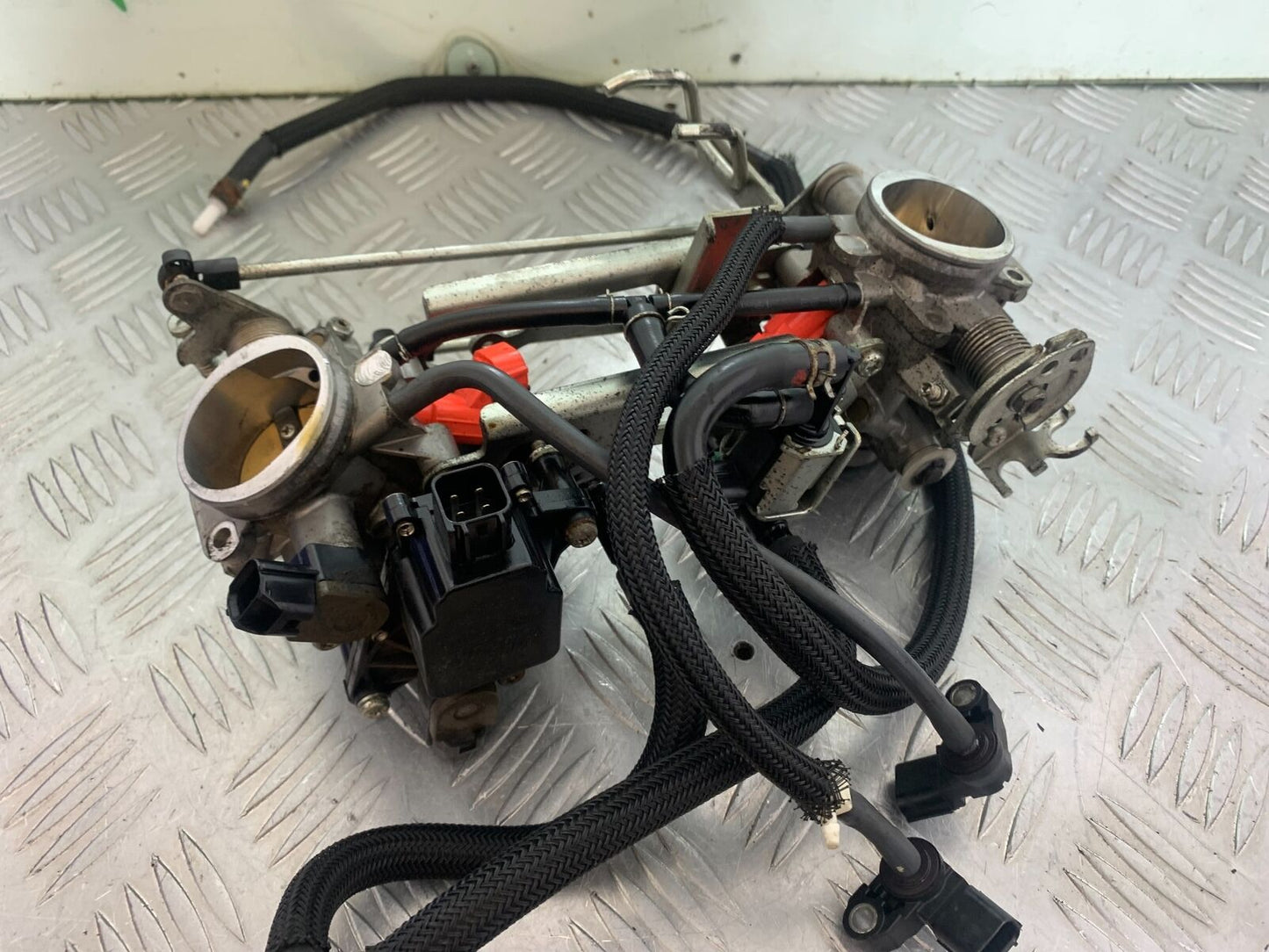 SUZUKI DL 650 V-STROM THROTTLE BODIES  YEAR 2020 (CMB1117)