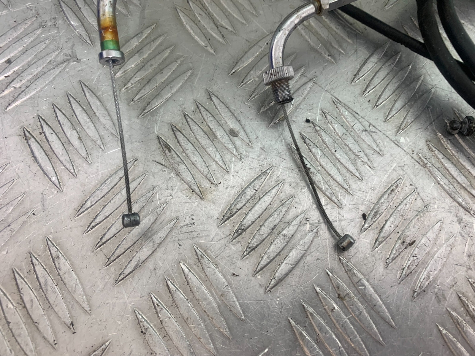 HONDA VTX1300 S-6   THROTTLE CABLES  YEAR 2004-09 (CMB1159)