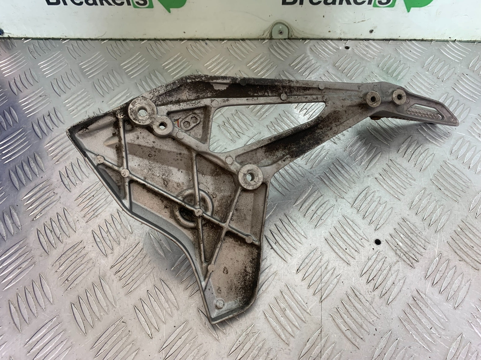 HONDA NC750 NC 750 S FRONT LEFT HANGER AND PEGS  2016-2020 (CMB1146)