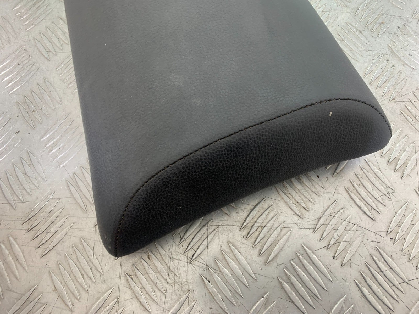 HONDA CBF125 CBF 125 REAR SEAT  YEAR 2009-14  (CMB1172)