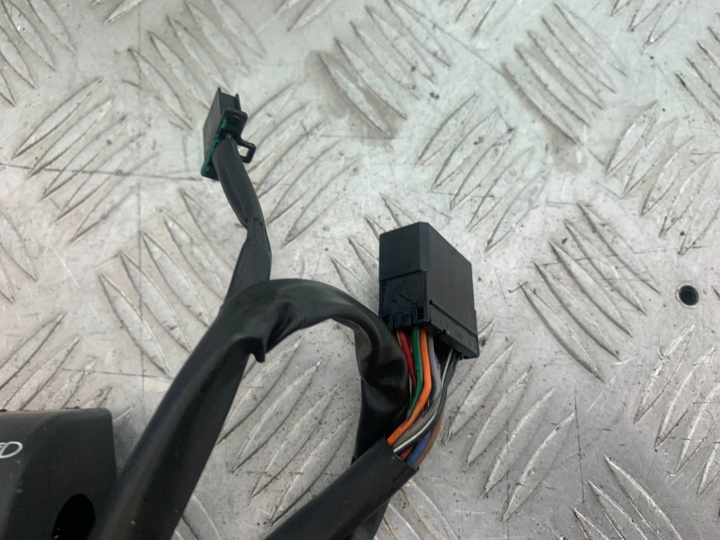 TRIUMPH 955i SPRINT ST LEFT SWITCH GEAR   1999-2004 (CMB1176)