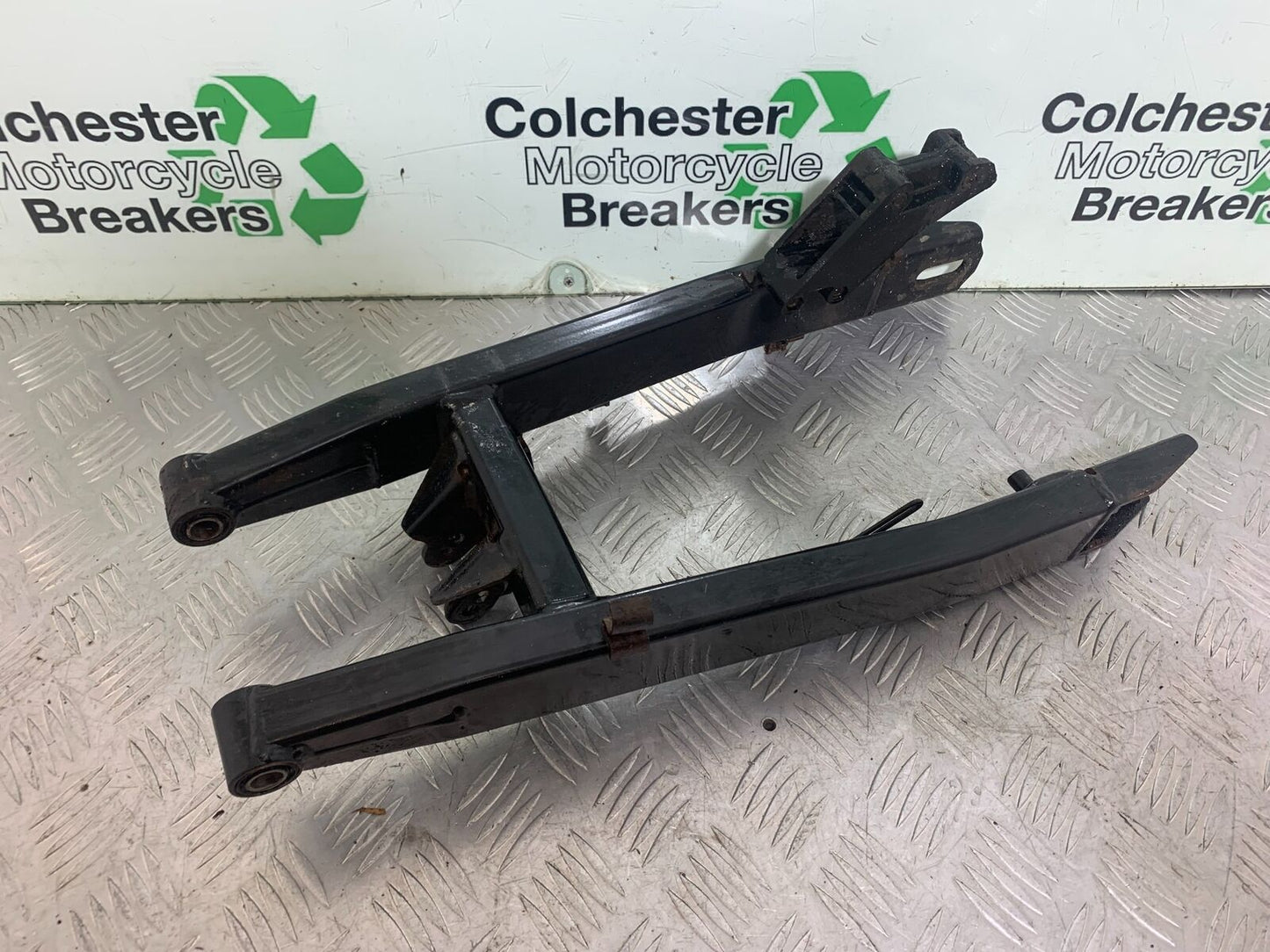 YAMAHA XT125 X XT 125 X SWINGARM 2005-2011 (CMB1097)