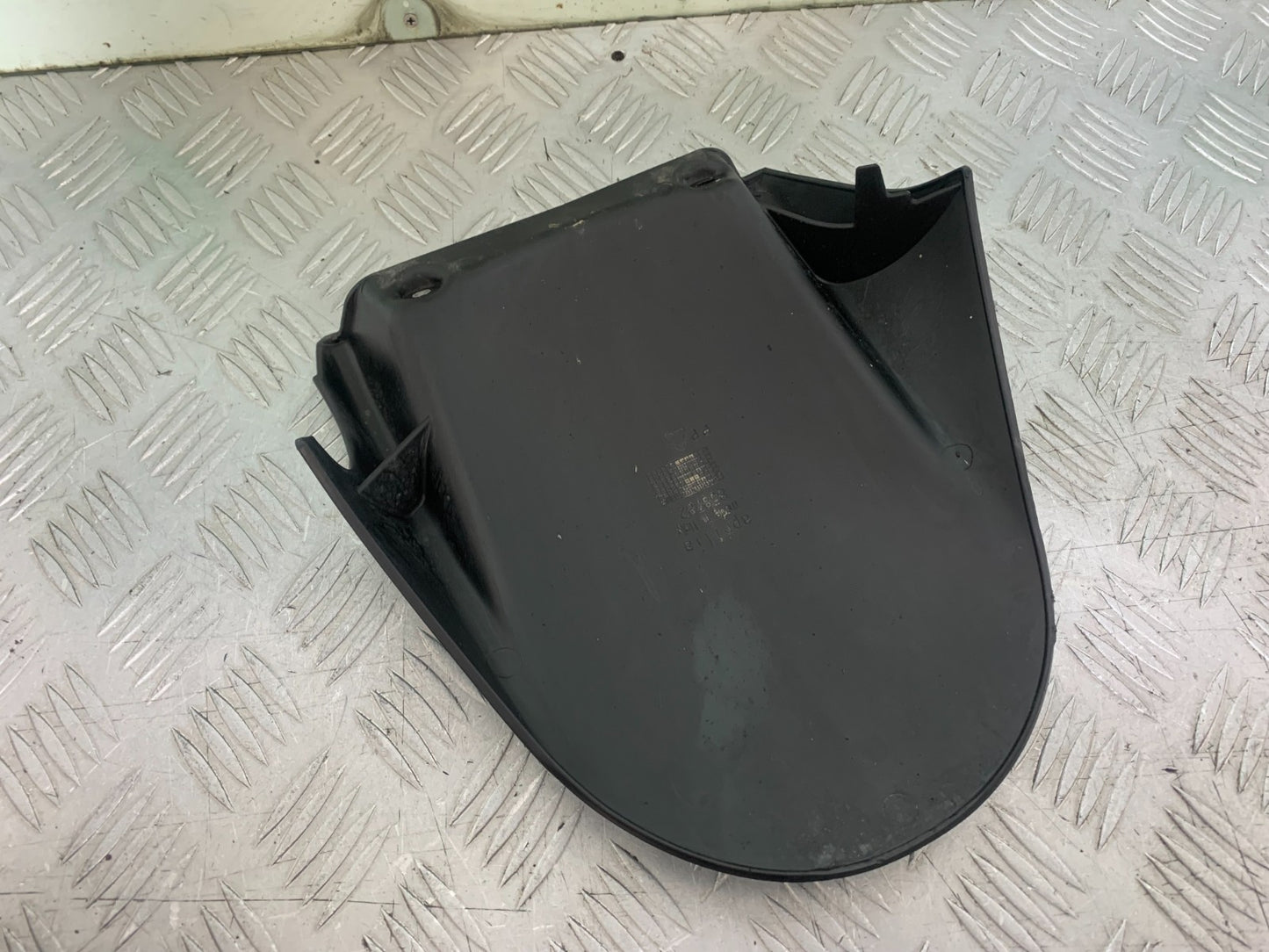 APRILIA TUONO 1000 V4R HUGGER  YEAR 2011-13  (CMB1331)