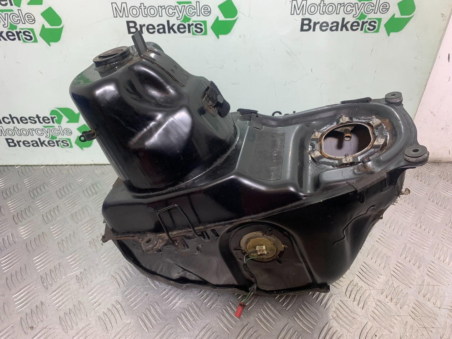HONDA ST1100 PAN EUROPEAN PETROL TANK  YEAR 1993-2001 (CMB1195)