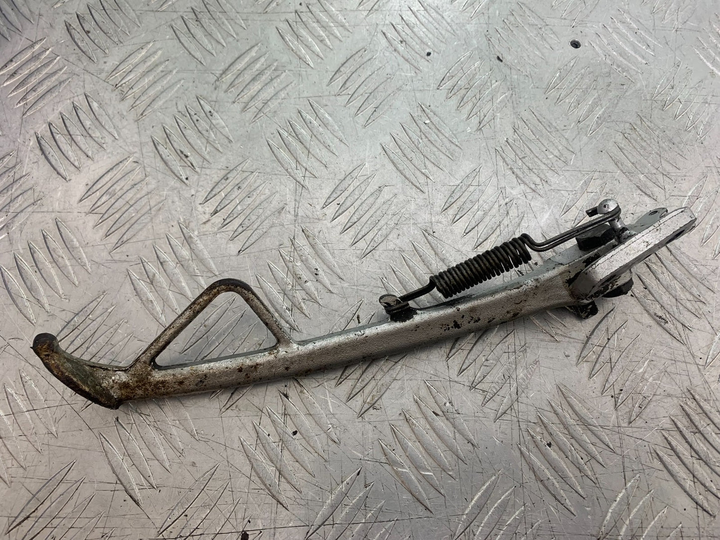 KAWASAKI GPZ600 GPZ 600 SIDE STAND  YEAR 1988-90 (CMB1258)