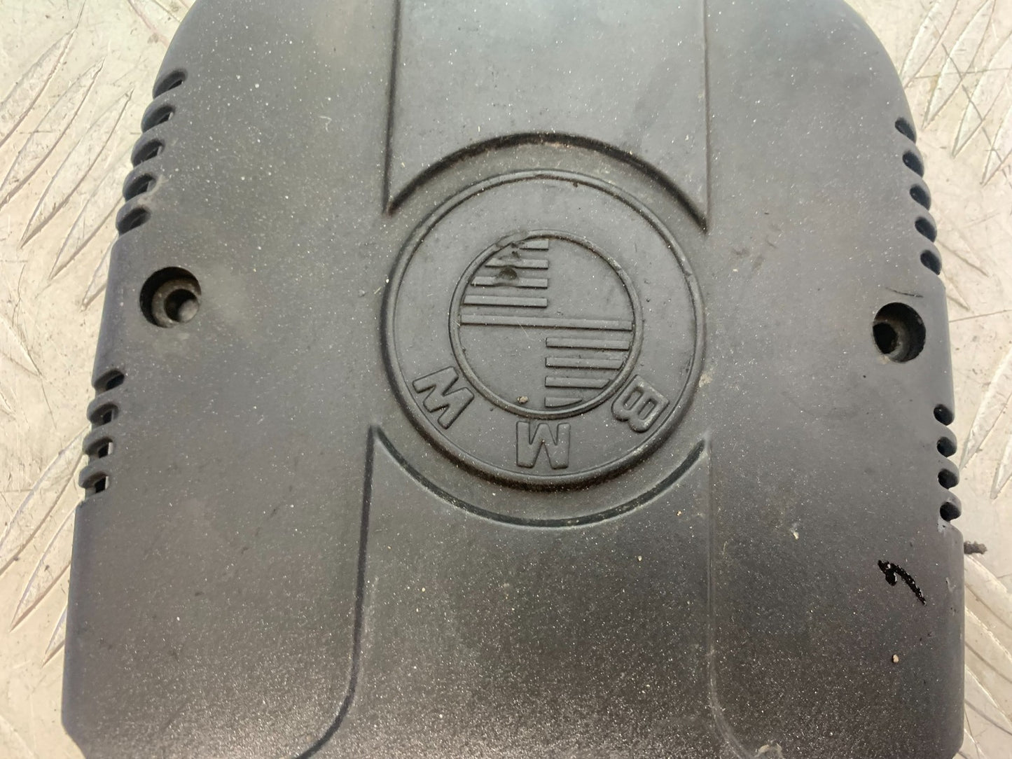 BMW R850 R R850R FRONT ENGINE COVER  YEAR 1994-2002 (CMB1170)