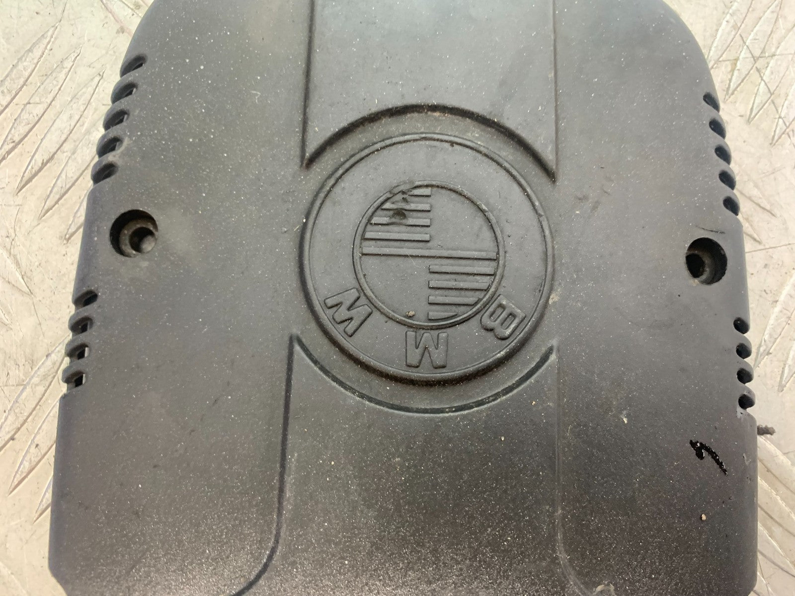BMW R850 R R850R FRONT ENGINE COVER  YEAR 1994-2002 (CMB1170)