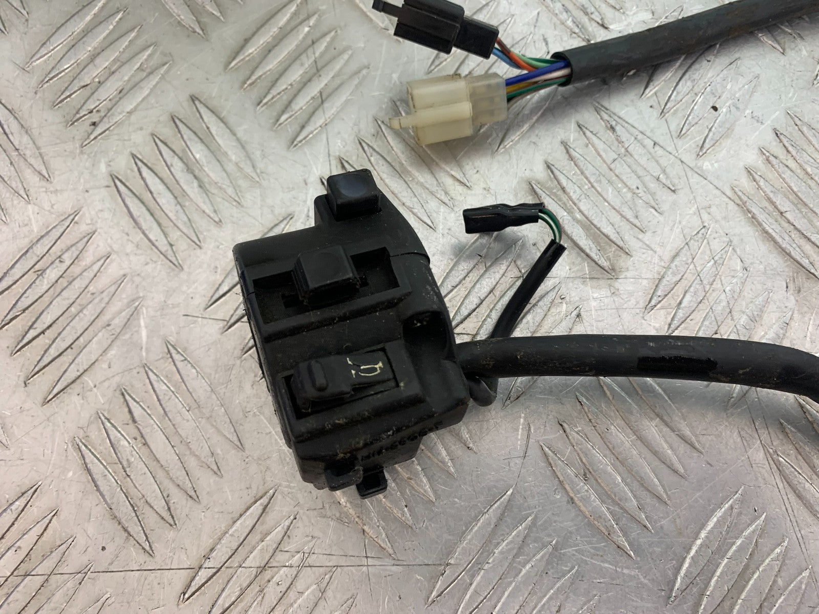 HONDA CBF125 CBF 125 LEFT SWITCH GEAR   YEAR 2009-14 (CMB1182)
