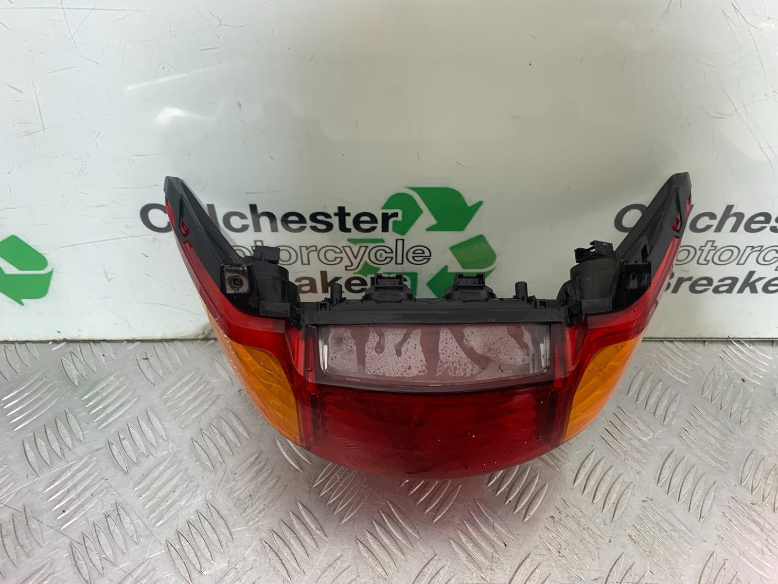 HONDA VFR800 PRE V-TEC REAR LIGHT  YEAR 1998-2001 (CMB1233)