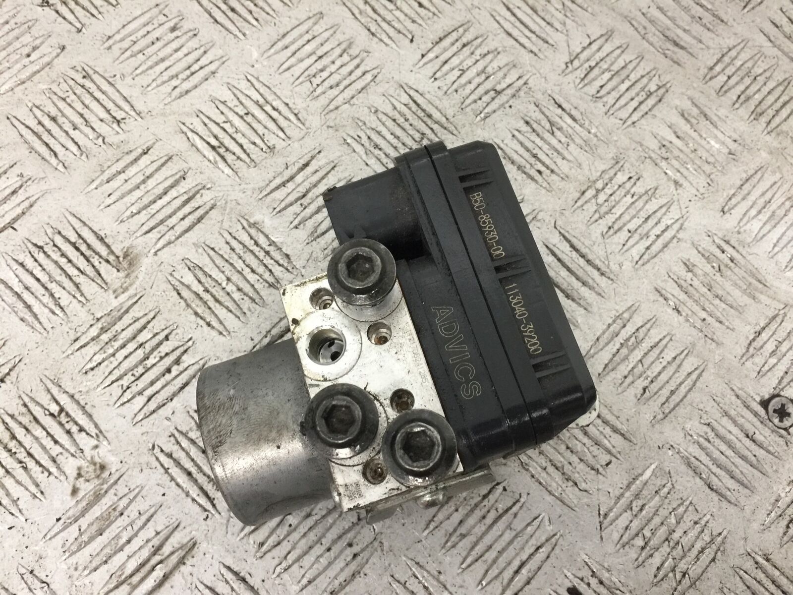 YAMAHA MT09 MT-09 ABS PUMP  YEAR 2018 (STOCK 906)
