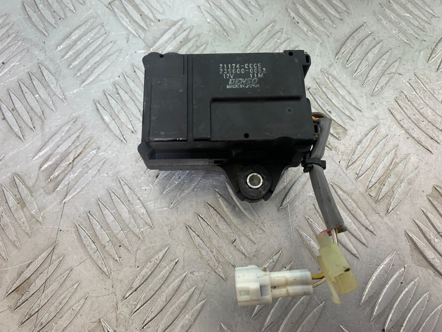 KAWASAKI ZX10R ZX 10R SERVO MOTOR YEAR 2011-2015 (CMB1154)