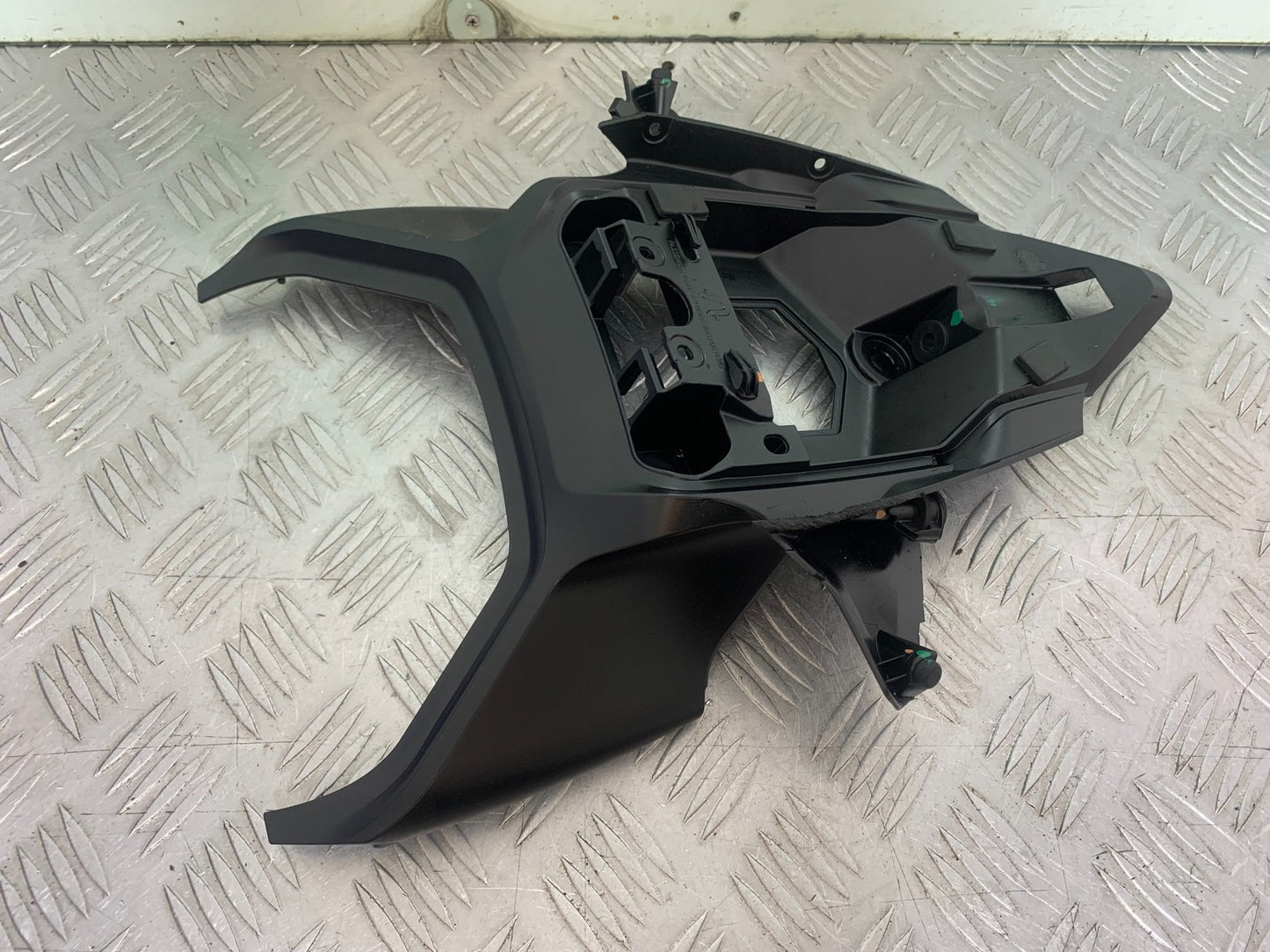 DUCATI 1299 PANIGALE REAR SUBFRAME INNER PANEL YEAR 2016 (CMB 1187)