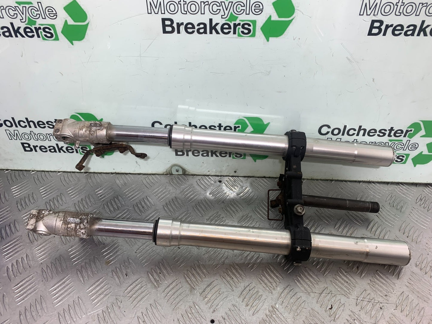 BENELLI BN125 BN 125 FORKS (BENT SOLD AS PARTS)  YEAR 2018-2021 (CMB1194)