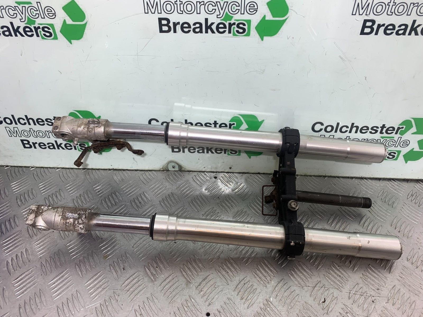 BENELLI BN125 BN 125 FORKS (BENT SOLD AS PARTS)  YEAR 2018-2021 (CMB1194)
