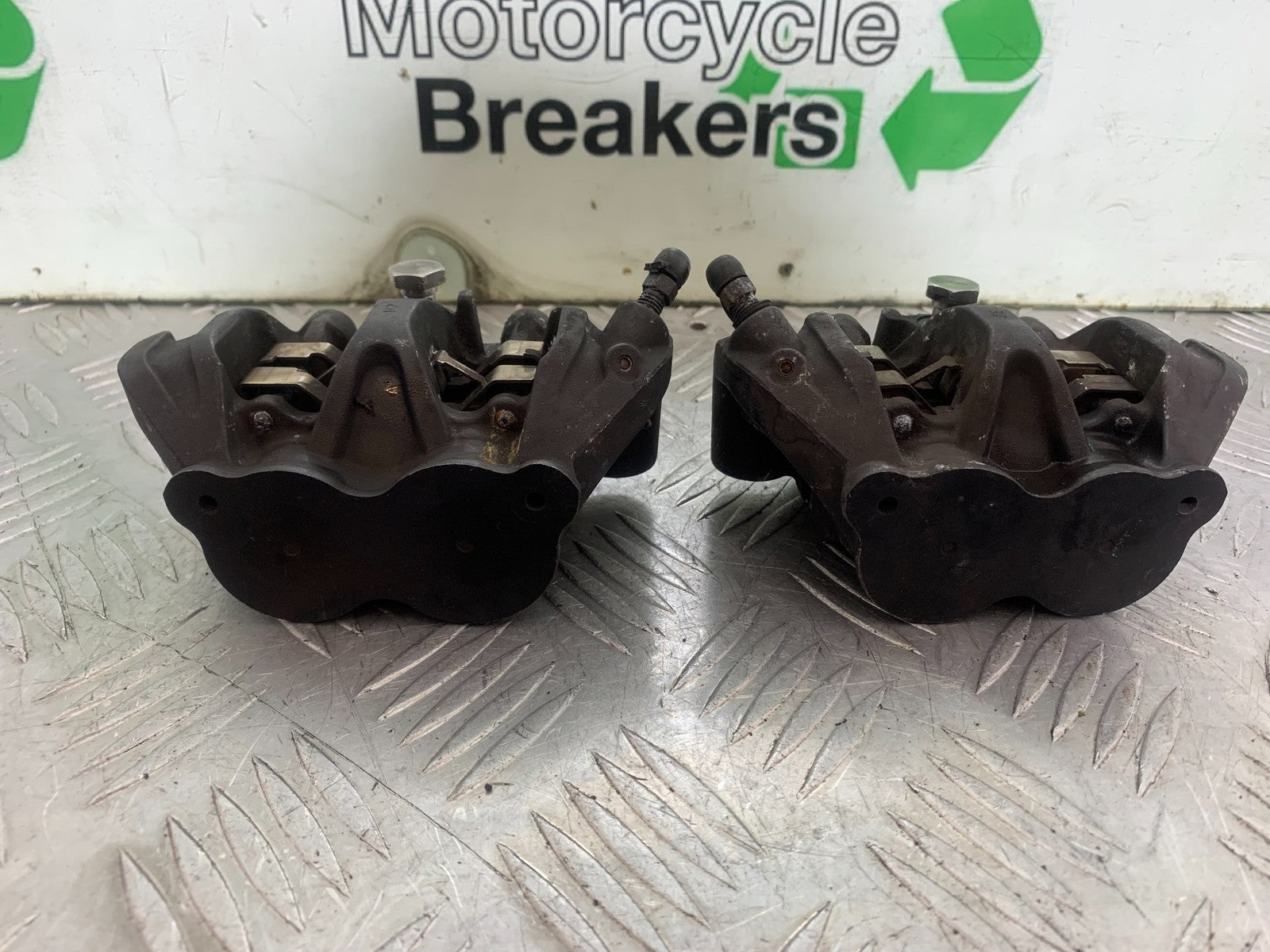 HONDA CBR1000 RR CBR 1000RR FIREBLADE FRONT BRAKE CALIPERS 2008-2011 (CMB1179)