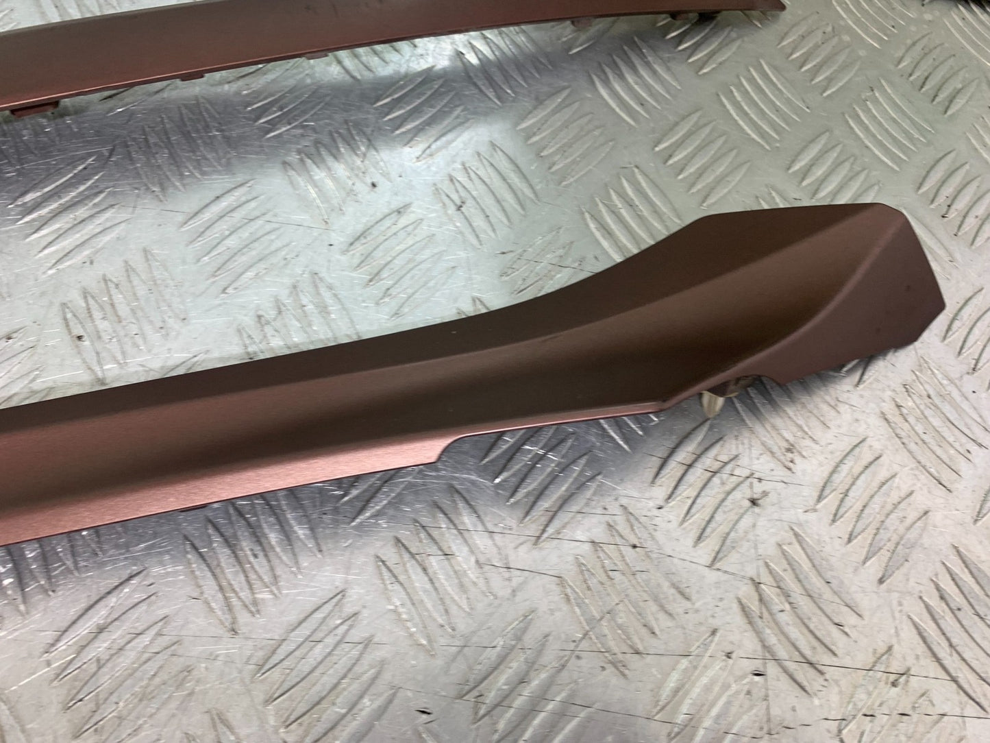 YAMAHA XMAX 300 LEFT AND RIGHT PANELS YEAR 2017-2020 (CMB1218)